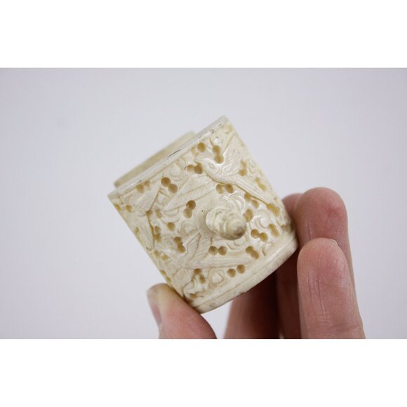 RARE Early Victorian Bone carved table pin cushion with vice clamp, bird cloud - Picture 3 of 7